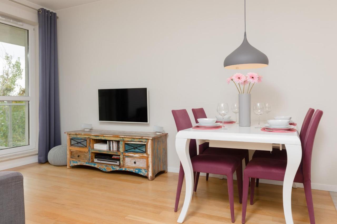 Quiet Apartment Park Edwarda Szymanskiego By Noclegi Renters Warsaw Exterior photo