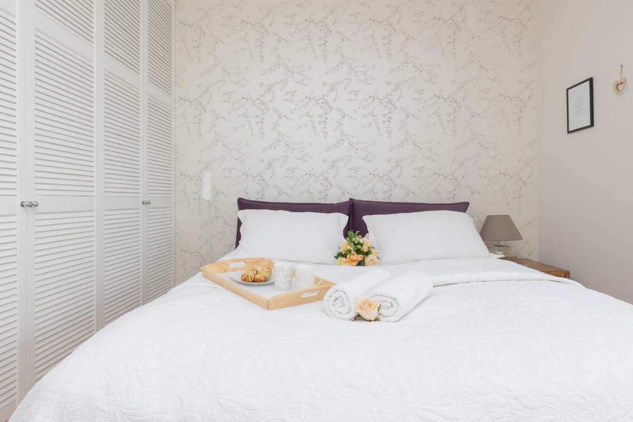 Quiet Apartment Park Edwarda Szymanskiego By Noclegi Renters Warsaw Exterior photo